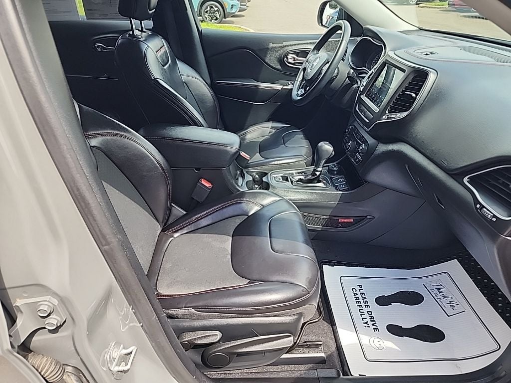 2019 Jeep Cherokee Trailhawk