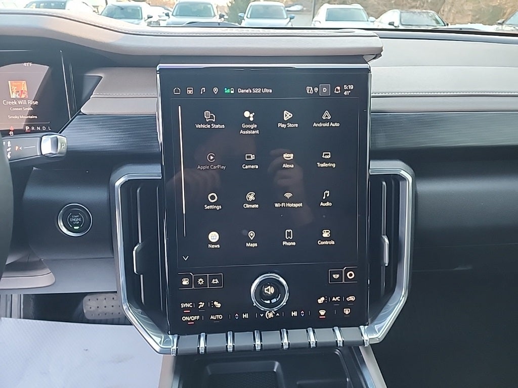 2024 GMC Acadia Elevation