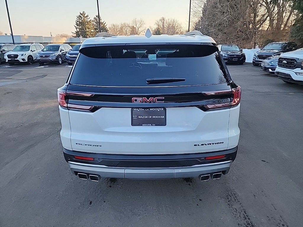 2024 GMC Acadia Elevation