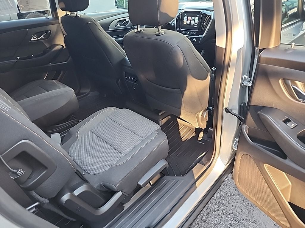 2018 Chevrolet Traverse LT Cloth w/1LT