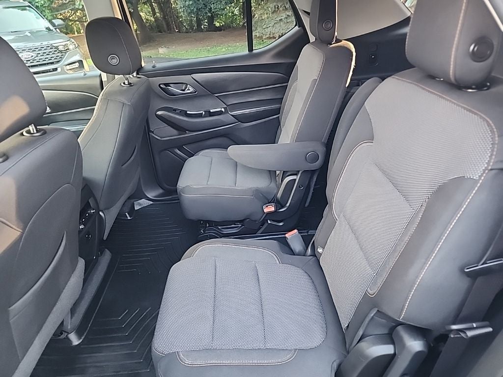 2018 Chevrolet Traverse LT Cloth w/1LT