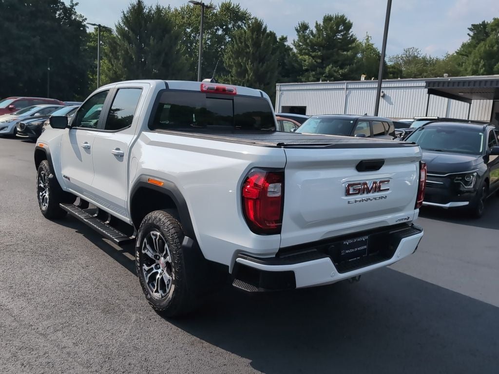 2024 GMC Canyon AT4