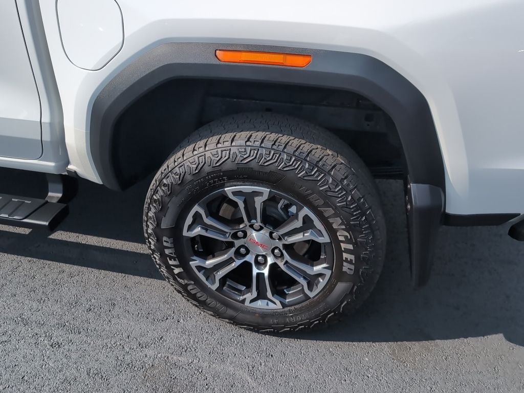2024 GMC Canyon AT4