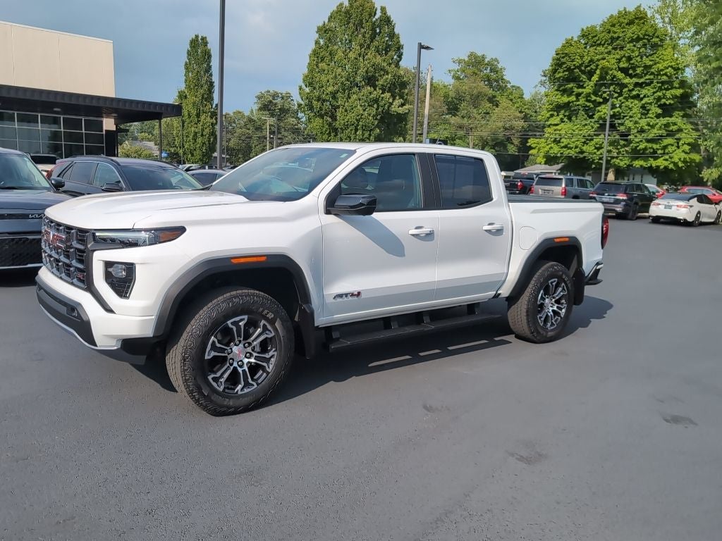 2024 GMC Canyon AT4