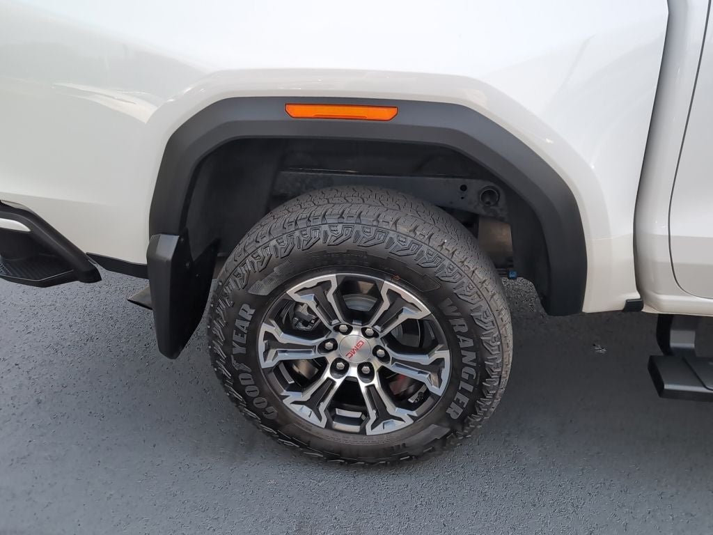 2024 GMC Canyon AT4