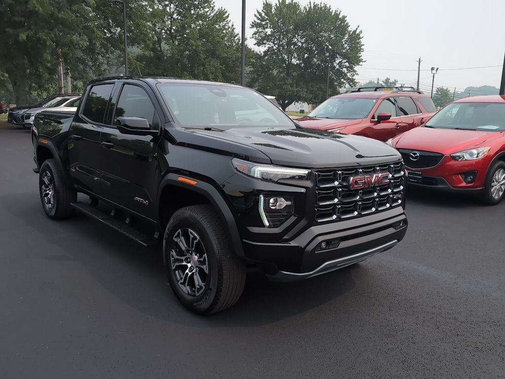 2024 GMC Canyon AT4