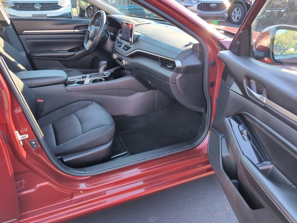 2021 Nissan Altima 2.5 SV
