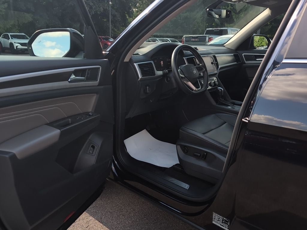 2022 Volkswagen Atlas 2.0T SE w/Technology