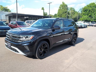 2022 Volkswagen Atlas 2.0T SE w/Technology