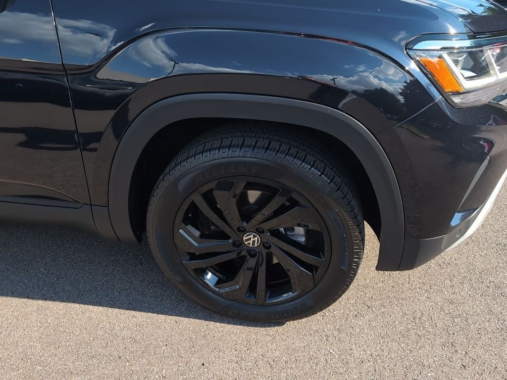 2022 Volkswagen Atlas 2.0T SE w/Technology