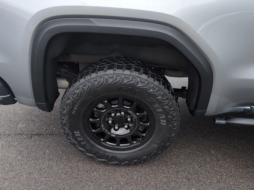 2023 GMC Sierra 1500 AT4X