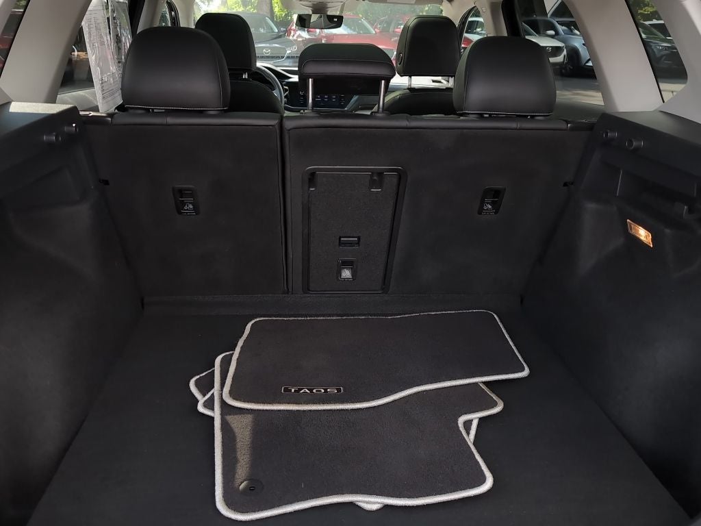 2023 Volkswagen Taos 1.5T SEL