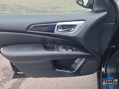 2020 Nissan Pathfinder S