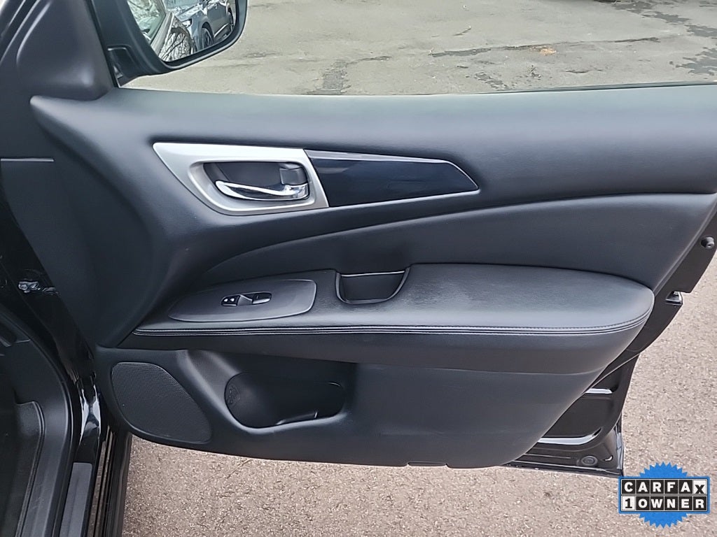 2020 Nissan Pathfinder S