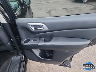 2020 Nissan Pathfinder S