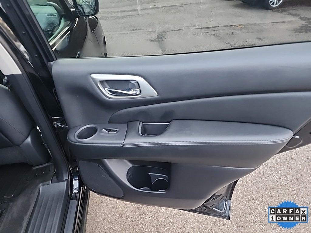 2020 Nissan Pathfinder S