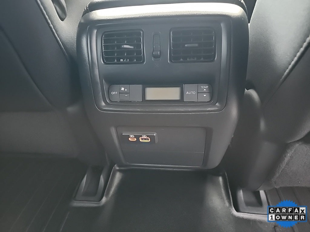 2020 Nissan Pathfinder S