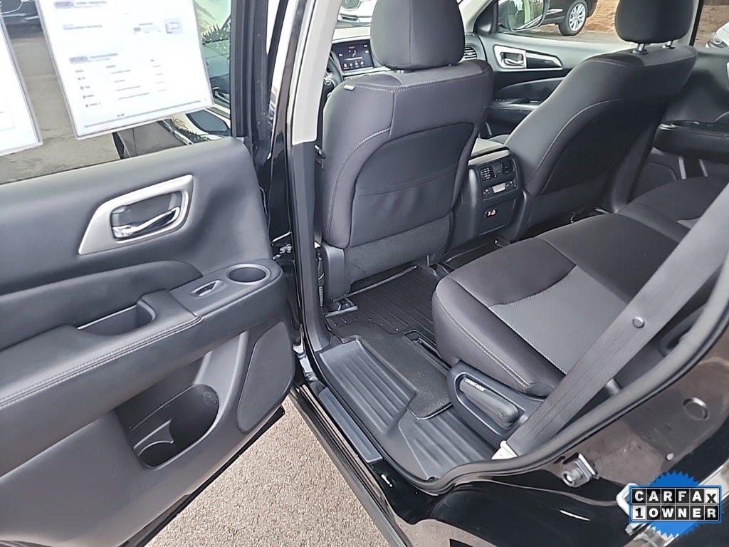 2020 Nissan Pathfinder S