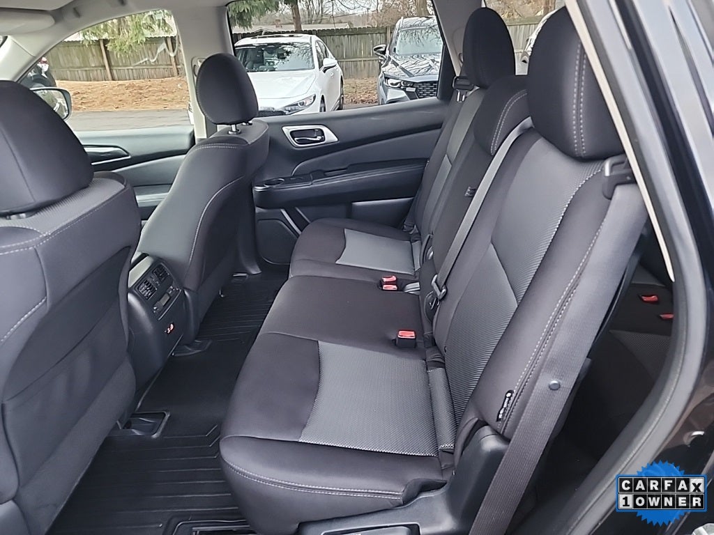 2020 Nissan Pathfinder S