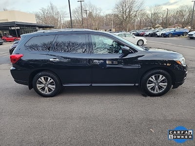 2020 Nissan Pathfinder S