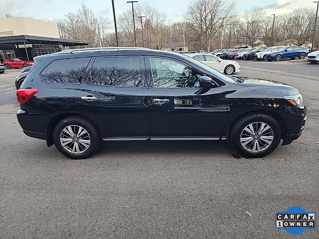 2020 Nissan Pathfinder S