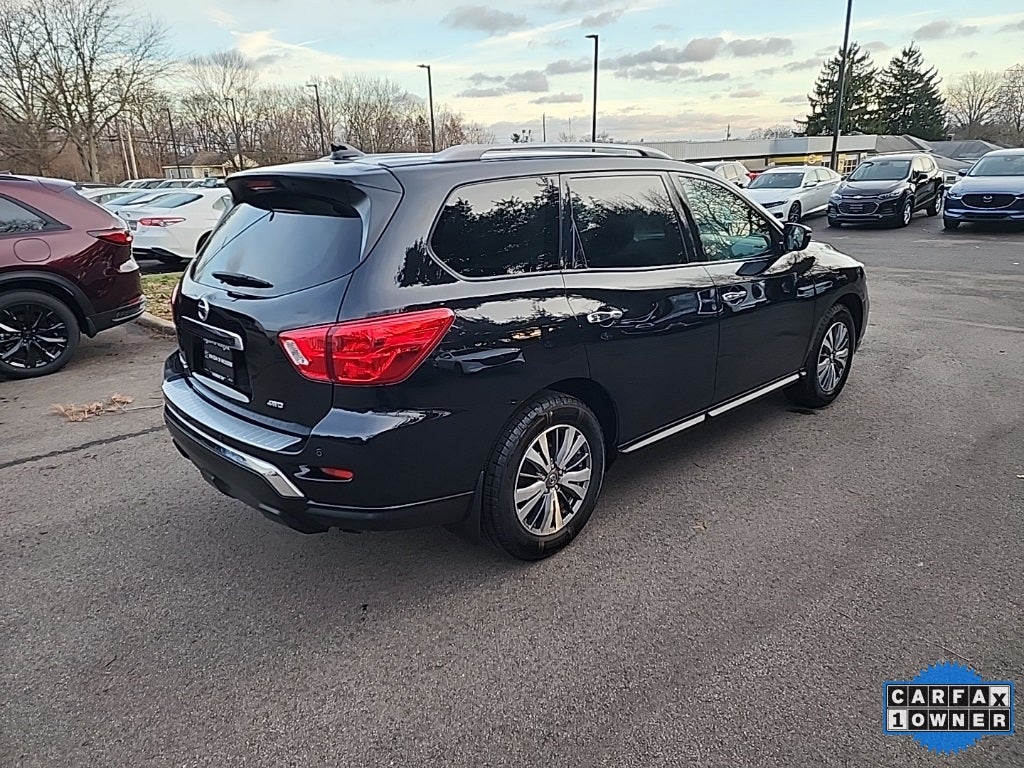 2020 Nissan Pathfinder S
