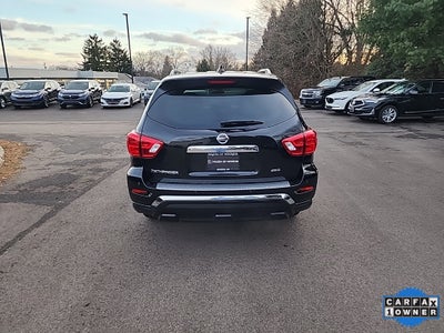 2020 Nissan Pathfinder S