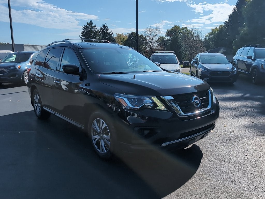 Used 2017 Nissan Pathfinder S with VIN 5N1DR2MM7HC615022 for sale in Wooster, OH