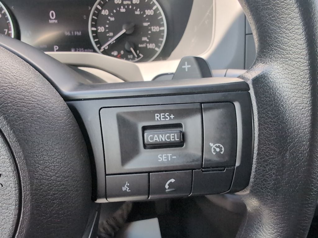 2024 Nissan Pathfinder S