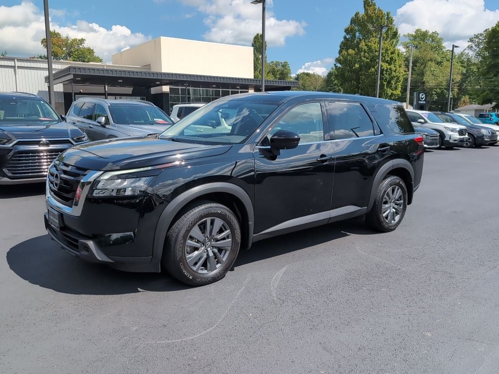 2024 Nissan Pathfinder S