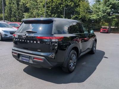 2024 Nissan Pathfinder S