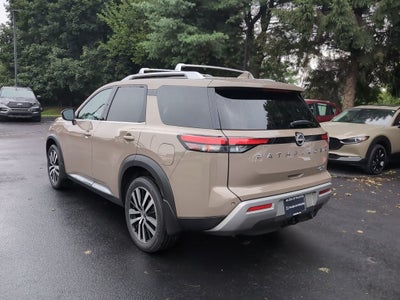 2023 Nissan Pathfinder Platinum