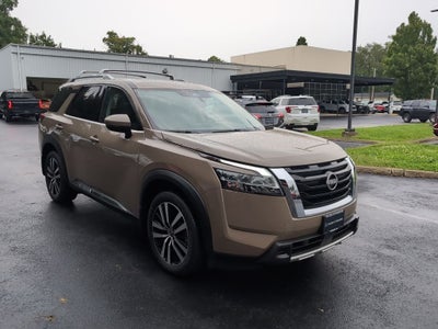 2023 Nissan Pathfinder Platinum