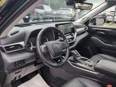 2021 Toyota Highlander Platinum