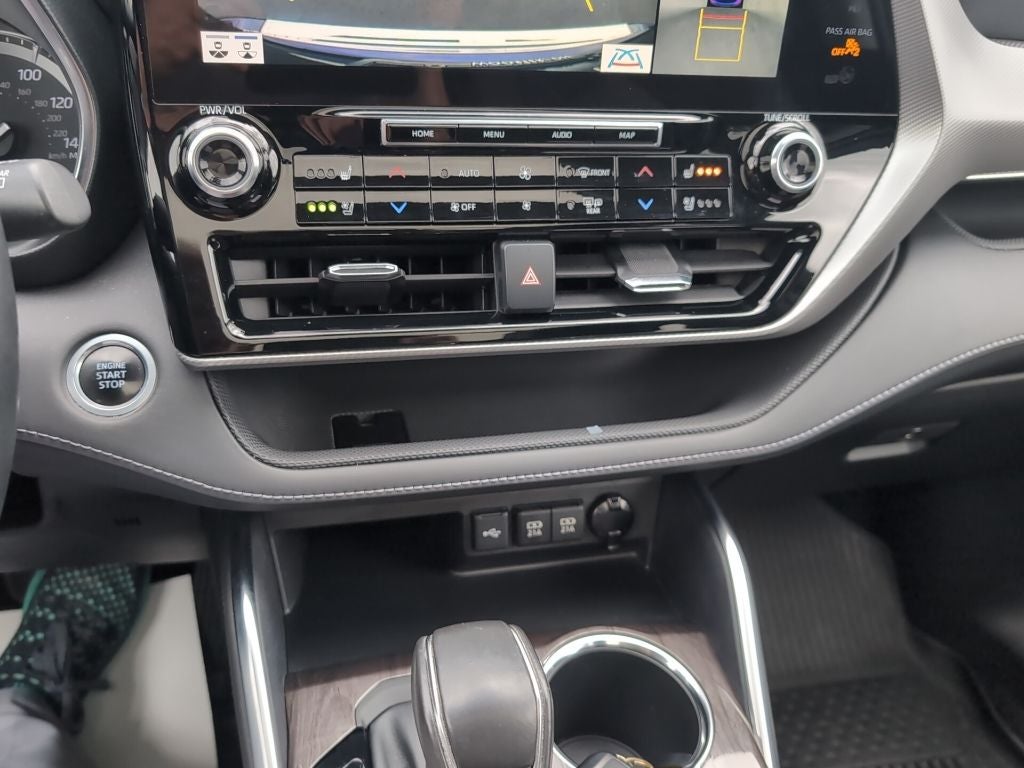 2021 Toyota Highlander Platinum
