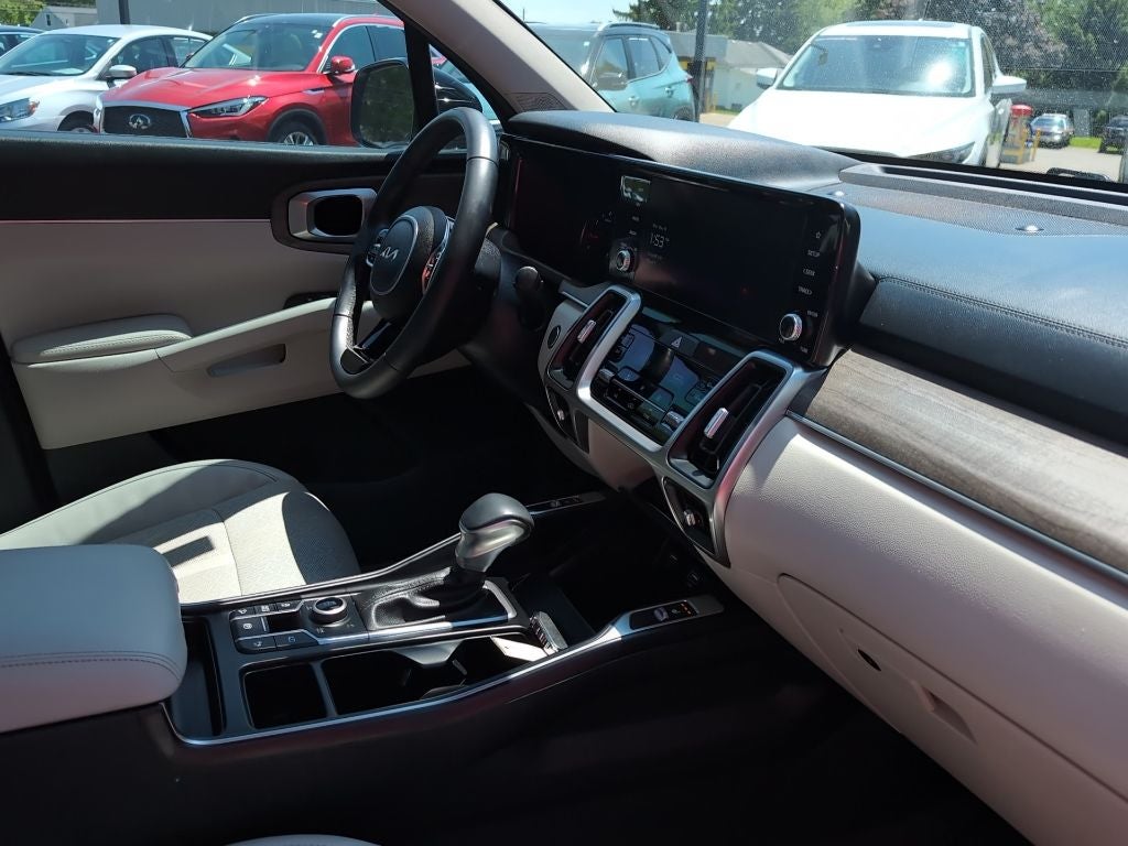 2022 Kia Sorento X-Line EX