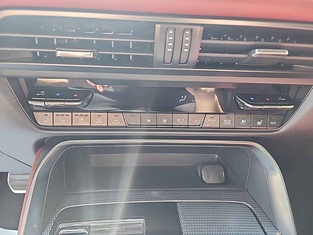 2025 Mazda Mazda CX-70 PHEV Premium Plus