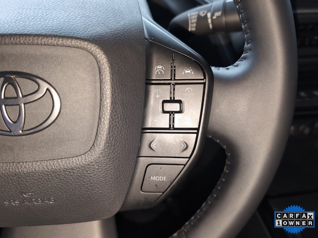 2025 Toyota Prius LE