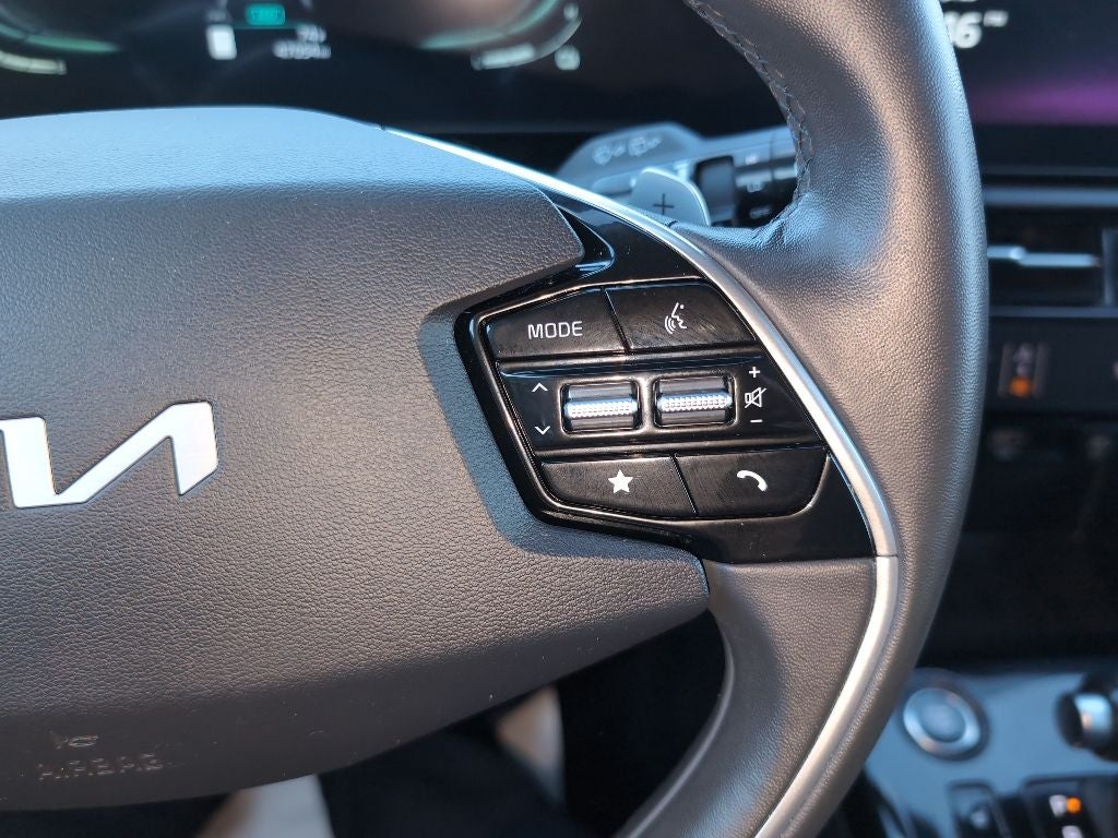 2023 Kia Niro EX