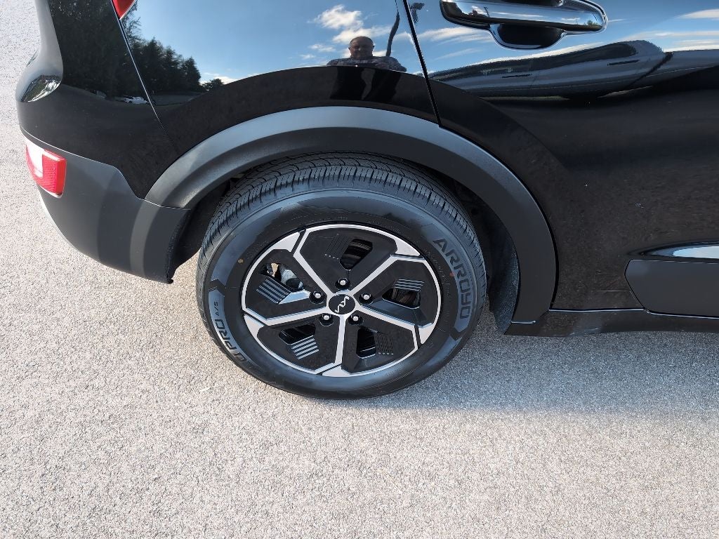 2023 Kia Niro EX