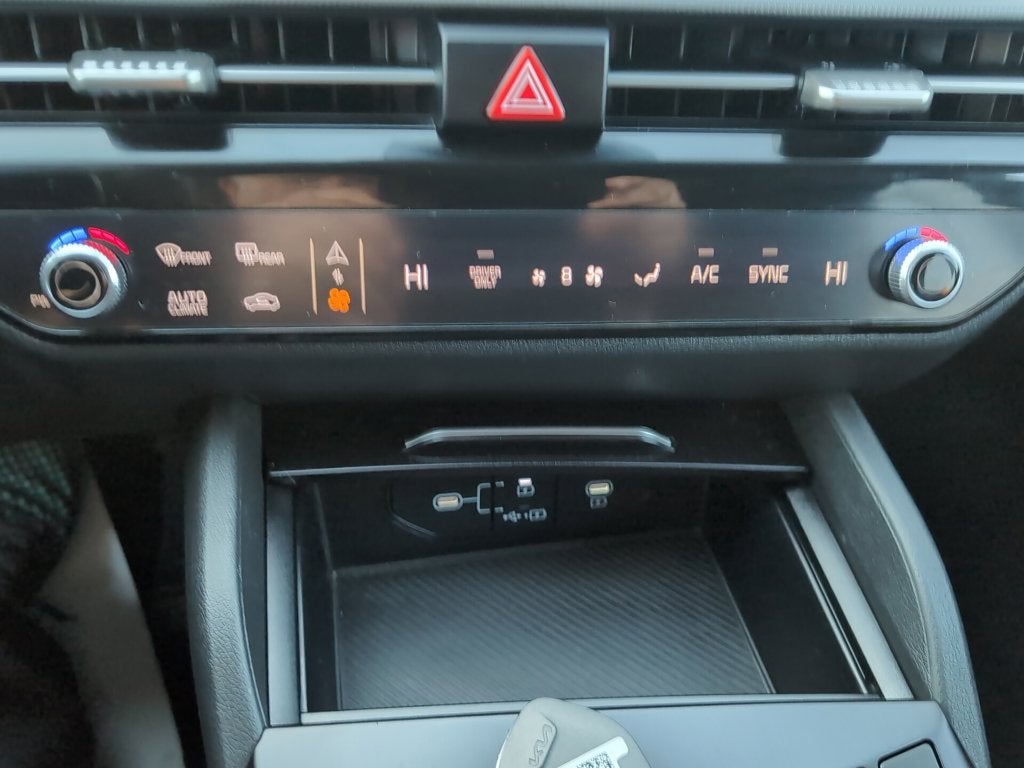 2026 Kia Sportage Hybrid S