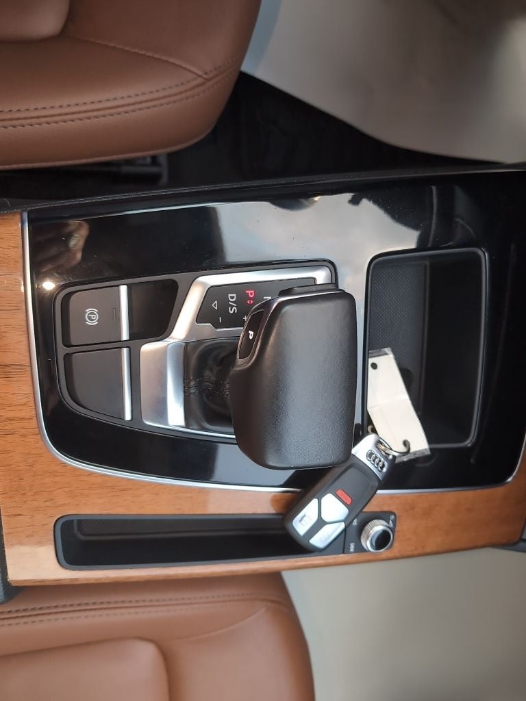 2023 Audi Q5 45 S line Premium quattro