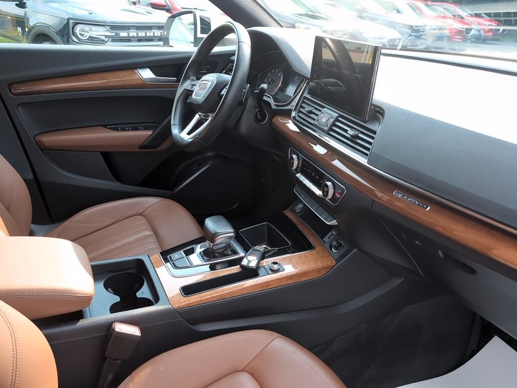 2023 Audi Q5 45 S line Premium quattro