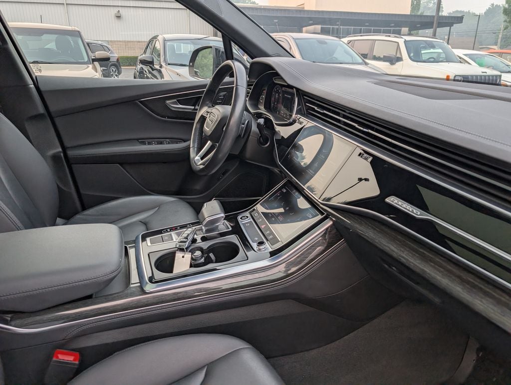 2023 Audi Q7 45 Premium Plus quattro